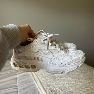 Nike - Women’s Zoom Air Fire ‘Photon Dust’